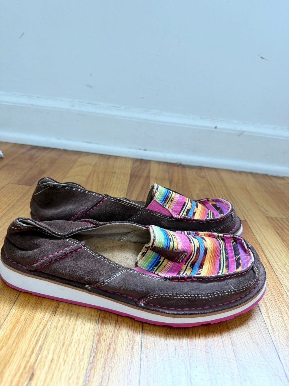 Ariat Sarape Cruiser Womens 8 B Slip On Suede Shoes Western Aztec 10035830